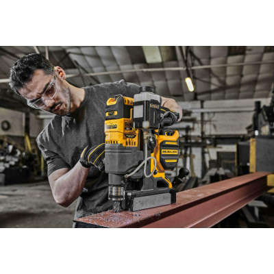 Акумуляторний дриль на магнітній станині DeWALT DCD1623N без АКБ