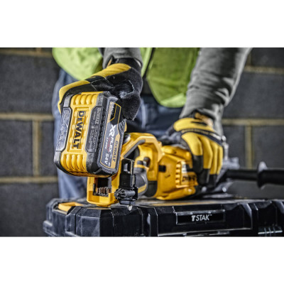 Дрель аккумуляторная DeWALT DCD470N без АКБ