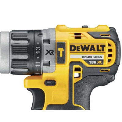 Дрель-шуруповёрт ударная аккумуляторная DeWALT DCD796E1T