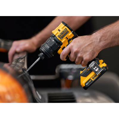Дриль-шуруповерт акумуляторний зі змінними насадками DeWALT DCD803D2T