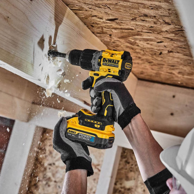 Дрель-шуруповерт аккумуляторная ударная + подарок DeWALT DCD805H2T+DCF840N