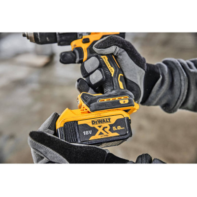 Дриль-шуруповерт ударний акумуляторний DeWALT DCD805P2T