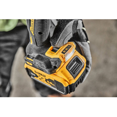 Дриль-шуруповерт ударний акумуляторний DeWALT DCD805P2T