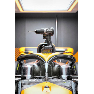 Дрель-шуруповёрт ударная аккумуляторная DeWALT McLaren F1 TEAM LIMITED EDITION DCD85ME2GT