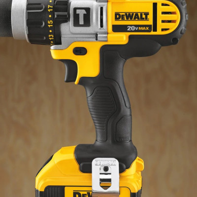 Аккумуляторная ударная дрель-шуруповёрт DeWalt DCD985M2