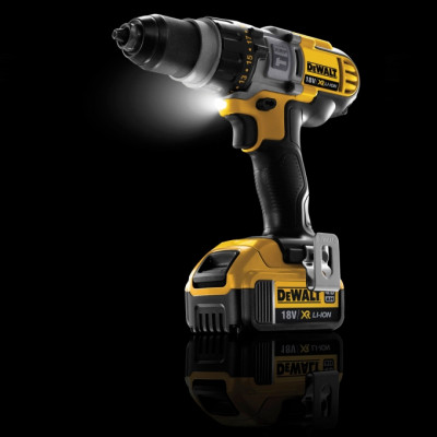 Аккумуляторная ударная дрель-шуруповёрт DeWalt DCD985M2