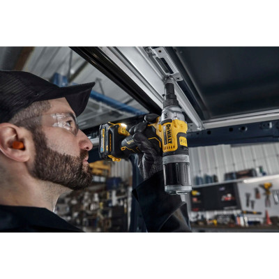 Заклепник акумуляторний DeWALT DCF414NT без АКБ