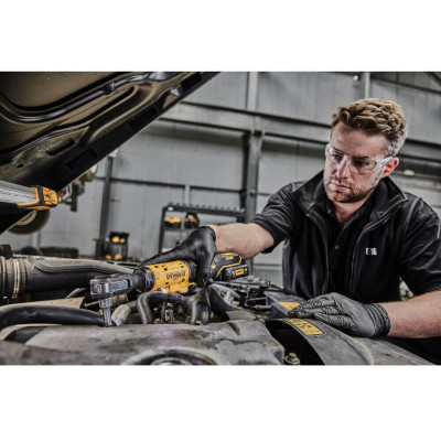 Гайковерт кутовий акумуляторний DeWALT DCF503L1G