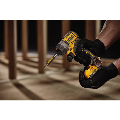 Шуруповерт акумуляторний DeWALT DCF601N без АКБ