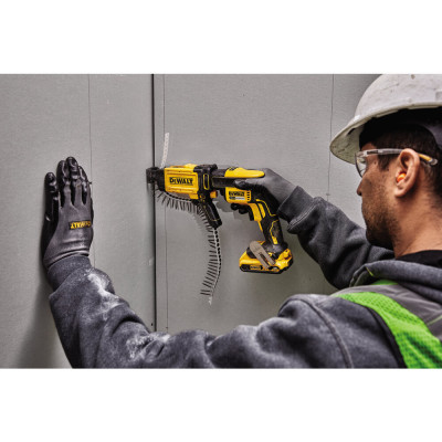 Шуруповерт акумуляторний DeWALT DCF620N без АКБ