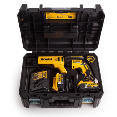 Шуруповерт акумуляторний DeWALT DCF620P2K