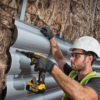 Шуруповёрт аккумуляторный DeWALT DCF622N без АКБ
