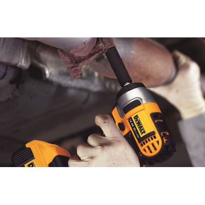 Акумуляторний гайковерт DeWALT DCF830M2