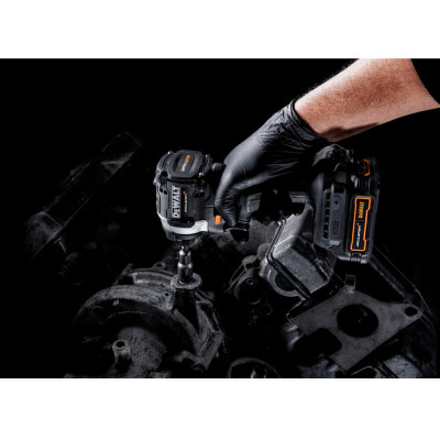 Винтовёрт аккумуляторный DeWALT McLaren F1 TEAM LIMITED EDITION DCF85ME2GT