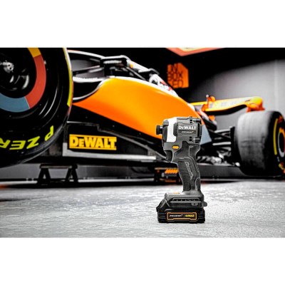Винтовёрт аккумуляторный DeWALT McLaren F1 TEAM LIMITED EDITION DCF85ME2GT
