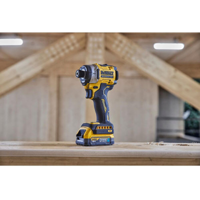 Гвинтоверт ударний акумуляторний DeWALT DCF860E2T