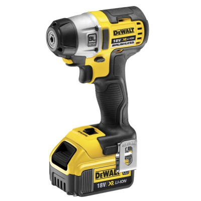 Аккумуляторный шуруповёрт DeWALT DCF895M2
