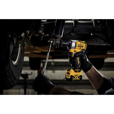 Гайковерт ударный акумуляторний безщітковий DeWALT DCF901P1