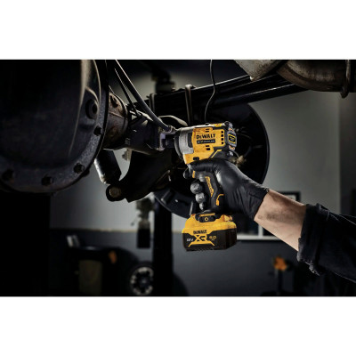 Гайковерт ударний акумуляторний DeWALT DCF901P2