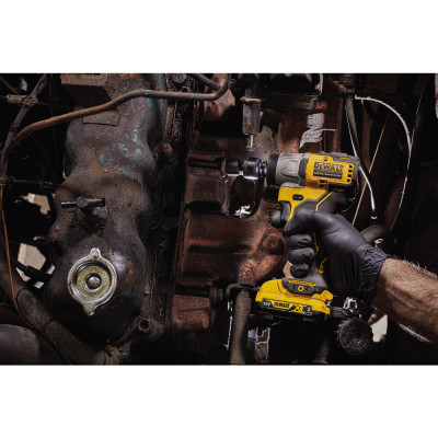 Гайковерт ударный акумуляторний безщітковий DeWALT DCF902D2