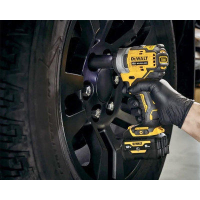 Гайковерт ударный акумуляторний безщітковий DeWALT DCF903P1