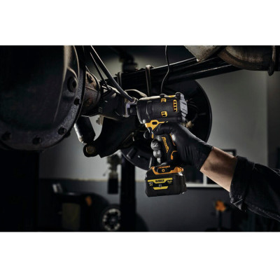 Гайковерт акумуляторний ударний DeWALT DCF903P1G