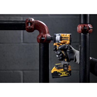 Гайковерт ударний акумуляторний безщітковий DeWALT DCF921N без АКБ