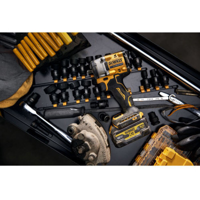 Гайковерт ударний акумуляторний безщітковий DeWALT DCF923P2G