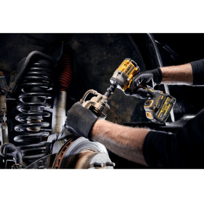 Гайковерт ударний акумуляторний безщітковий DeWALT DCF923P2G