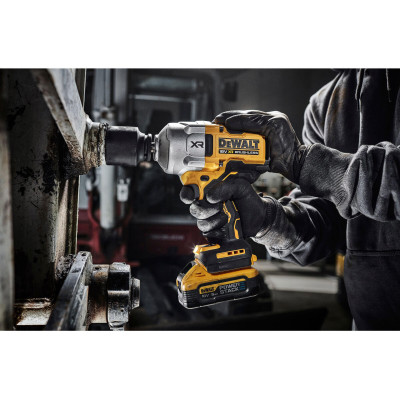 Гайковерт ударний акумуляторний DeWALT DCF961H2T