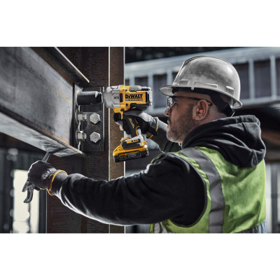 Гайковерт ударний акумуляторний DeWALT DCF961H2T