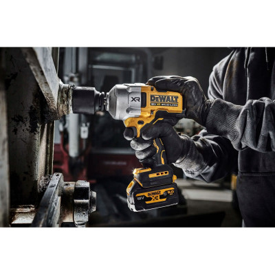 Гайковерт ударний акумуляторний DeWALT DCF961N без АКБ