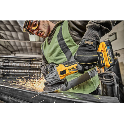 Угловая шлифмашина аккумуляторная DeWALT DCG405H2T