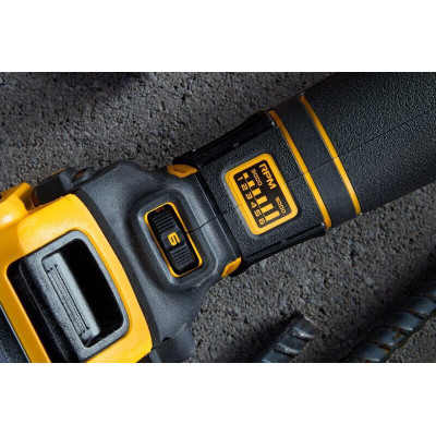 Угловая шлифмашина аккумуляторная DeWALT DCG409VSN без АКБ
