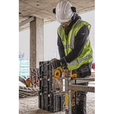 Аккумуляторная угловая шлифмашина DeWalt DCG414T2
