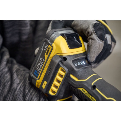 Прямая шлифмашина аккумуляторная (гравер) DeWALT DCG420N без АКБ