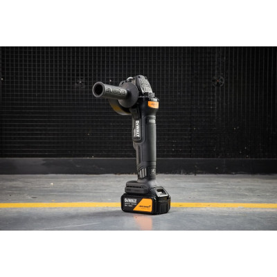 Угловая шлифмашина аккумуляторная DeWALT DCG45MP2T