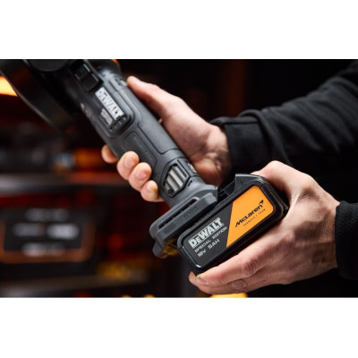 Угловая шлифмашина аккумуляторная DeWALT DCG45MP2T