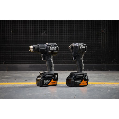 Набір акумуляторних інструментів DeWALT McLaren F1 TEAM SPECIAL EDITION DCK2222MP2T