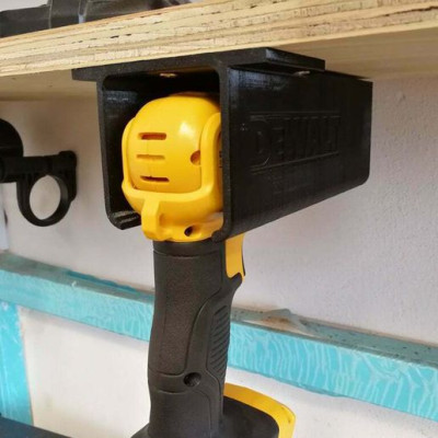 Ліхтар акумуляторний світлодіодний DeWALT DCL050 без АКБ