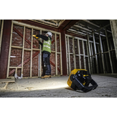 Фонарь светодиодный аккумуляторный DeWALT DCL077 без АКБ