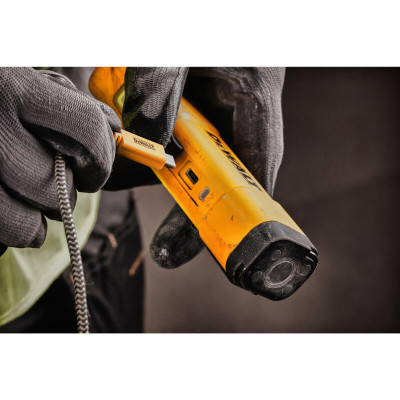 Фонарь светодиодный аккумуляторный DeWALT DCL183