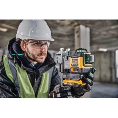 Уровень лазерный линейный DeWALT DCLE34031D1