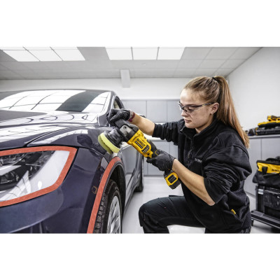 Полірувальна шліфмашина акумуляторна DeWALT DCM848P2