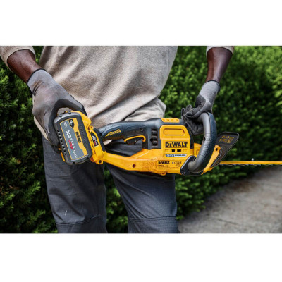 Кусторез аккумуляторный DeWALT DCMHT573N без АКБ