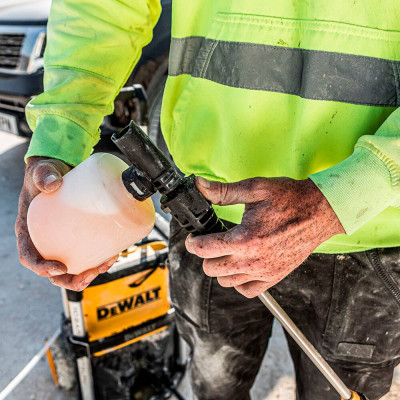 Мойка высокого давления аккумуляторная DeWALT DCMPW1600N без АКБ