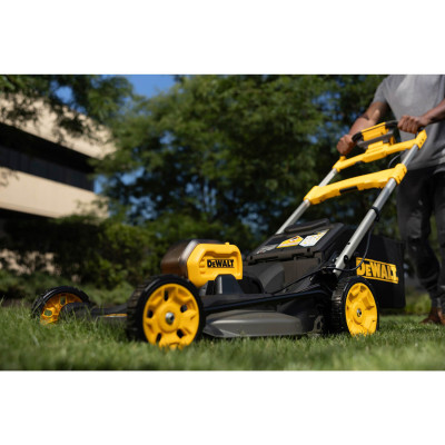 Газонокосарка акумуляторна самохідна DeWALT DCMWSP550N без АКБ