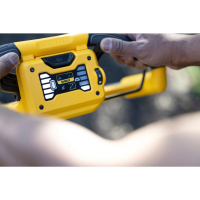 Газонокосарка акумуляторна самохідна DeWALT DCMWSP550N без АКБ