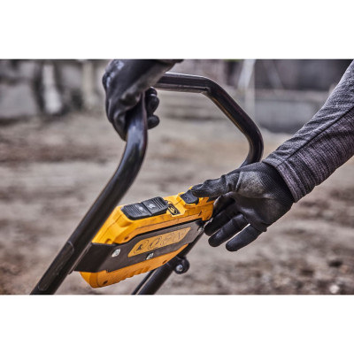 Вибрационная плита прямоходная аккумуляторная DeWALT PowerShift DCPS7154N без АКБ