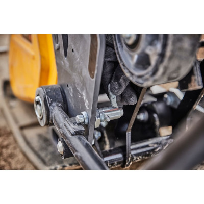 Вибрационная плита прямоходная аккумуляторная DeWALT PowerShift DCPS7154N без АКБ